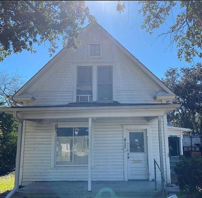 property at 415 E Kenedy Ave