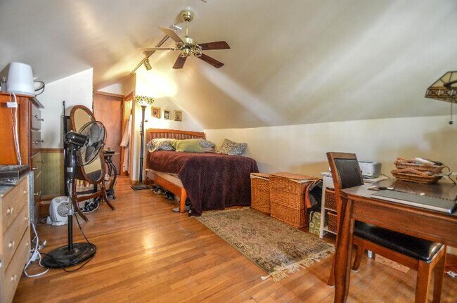 37 Walker St in Somerville, MA - Building Photo - Building Photo