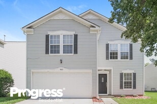 4803 Reinbeck Dr in Charlotte, NC - Building Photo