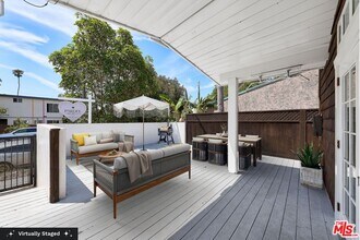 1141 Cabrillo Ave in Los Angeles, CA - Foto de edificio - Building Photo