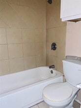 5625 Antoine Dr in Houston, TX - Building Photo - Building Photo