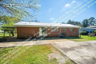 418 N Edgemont Cir NW in Huntsville, AL - Building Photo - Building Photo