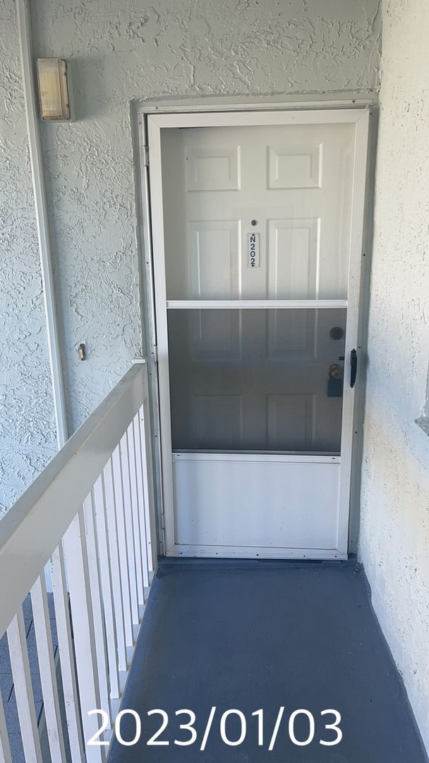 909 Sonesta Ave NE in Palm Bay, FL - Foto de edificio - Building Photo