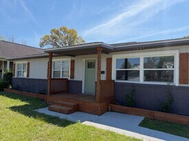 1501 E Cross St in Pensacola, FL - Building Photo
