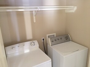 1504 E Quail St, Unit 4 in Pharr, TX - Building Photo - Building Photo