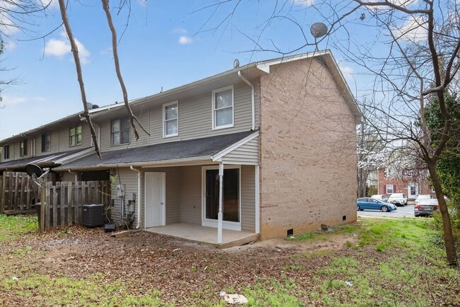 144 Farrell Ln in Fredericksburg, VA - Building Photo - Building Photo