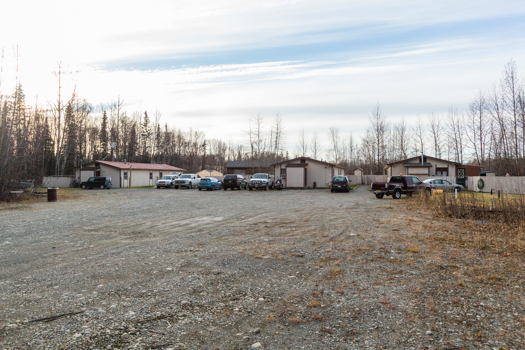 1500 N Lucas Rd in Wasilla, AK - Building Photo