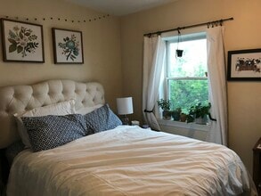 191 Everett St, Unit 3 in Boston, MA - Foto de edificio - Building Photo