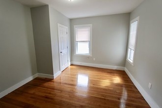 4 Draper St-Unit -2 in Boston, MA - Building Photo - Building Photo