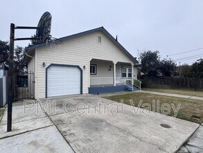 136 E Stadium Dr in Stockton, CA - Building Photo - Building Photo
