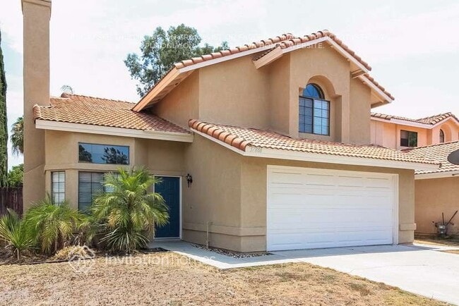 37886 Spyglass Cir in Murrieta, CA - Foto de edificio - Building Photo