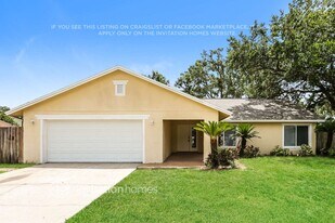 503 Hillside Ct in Brandon, FL - Building Photo
