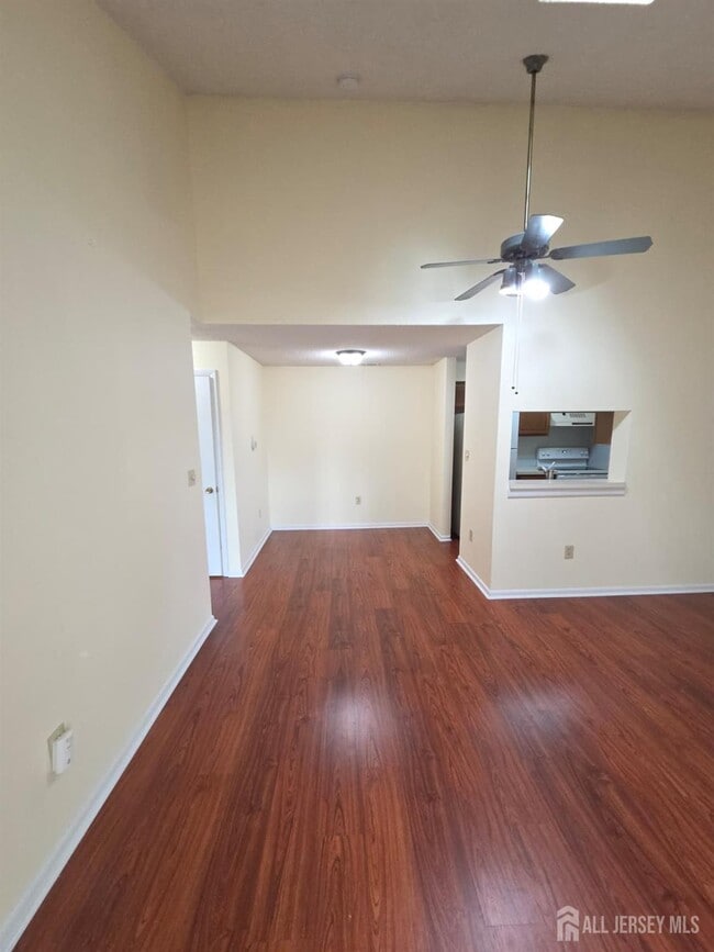 5012 Ravens Crest Dr in Plainsboro, NJ - Building Photo - Building Photo