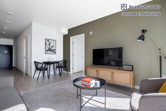 120 Broadway-Unit -FL6-ID580 in Seattle, WA - Foto de edificio - Building Photo