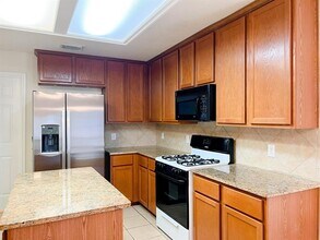 18018 Timber Crossing Ln in Cypress, TX - Building Photo - Building Photo