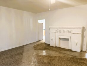 1739 S Water St in Wichita, KS - Foto de edificio - Building Photo