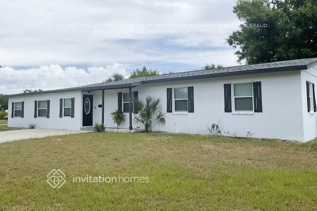 4000 Marlin Dr SE in St. Petersburg, FL - Foto de edificio - Building Photo