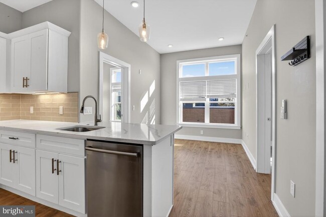 2034 N Front St in Philadelphia, PA - Foto de edificio - Building Photo