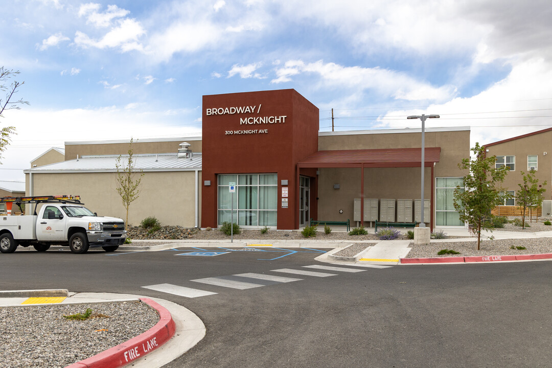 Broadway McKnight Apartments in Albuquerque, NM - Building Photo