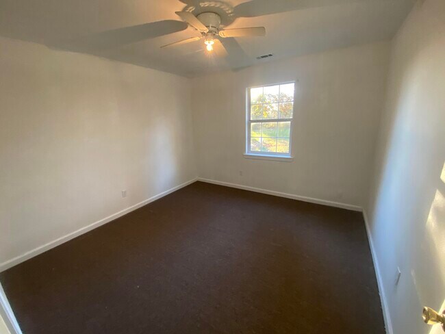 532 City Limit Rd in Granby, MO - Building Photo - Building Photo