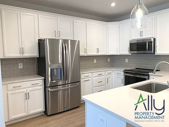 822 Wesley Ln in Charlottesville, VA - Building Photo - Building Photo