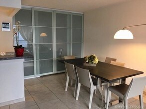 150 Ocean Ln Dr-Unit -5C in Key Biscayne, FL - Building Photo - Building Photo