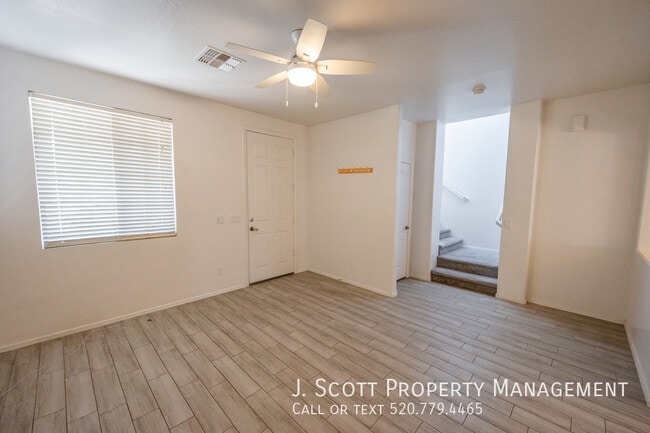 3886 S Dew Drop Ln in Gilbert, AZ - Building Photo - Building Photo