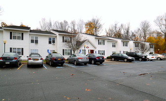 Litchfield Manor Apartments