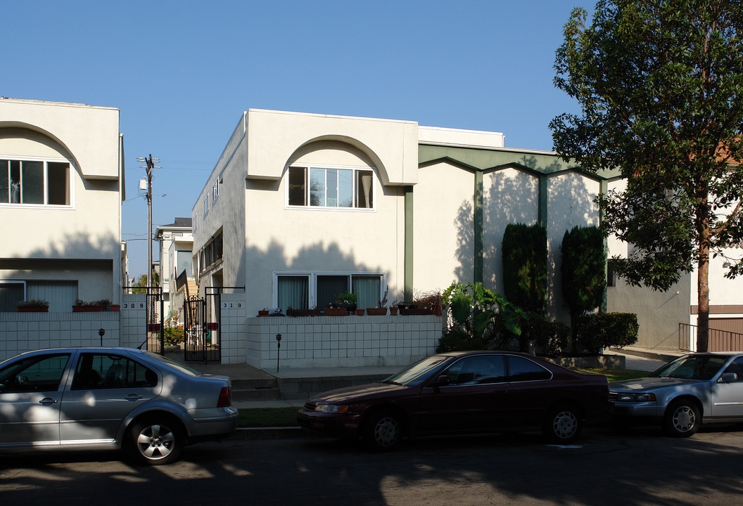 319 Concord St in El Segundo, CA - Building Photo