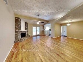 410 Buoy Rd in Webster, TX - Foto de edificio - Building Photo