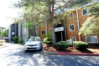 Mira in Kirkland, WA - Building Photo - Building Photo