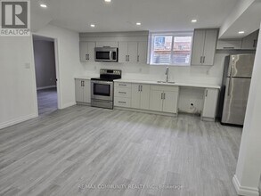 19 Stonecrest Blvd in Quinte West, ON - Building Photo - Building Photo