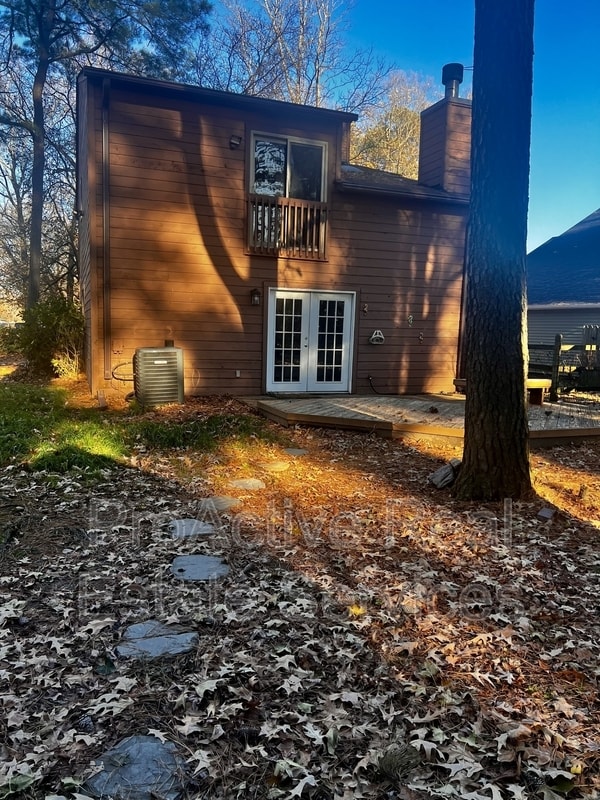 property at 5761 Luck Ln