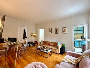 354 Marlborough St, Unit 3 in Boston, MA - Building Photo - Building Photo