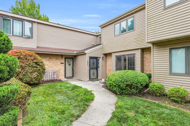 1604 Lyndhurst Dr