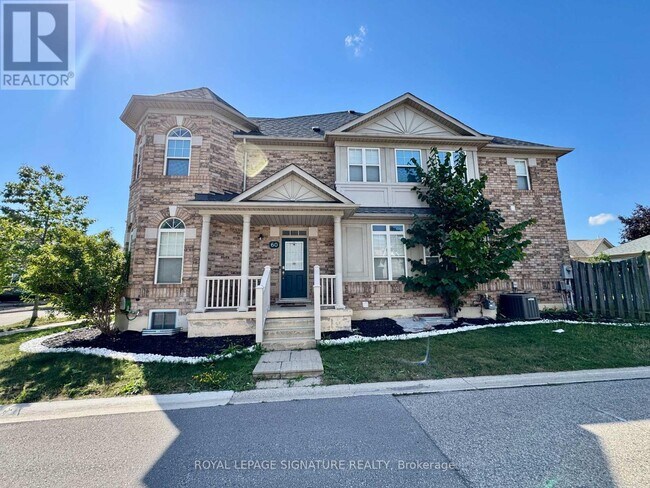 60 Gowland Rd in Markham, ON - Building Photo - Building Photo