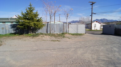 926 Topeka St in Kingman, AZ - Building Photo - Building Photo