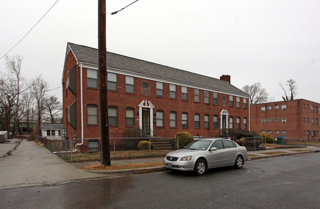 419-421 32nd St SE in Washington, DC - Building Photo - Building Photo