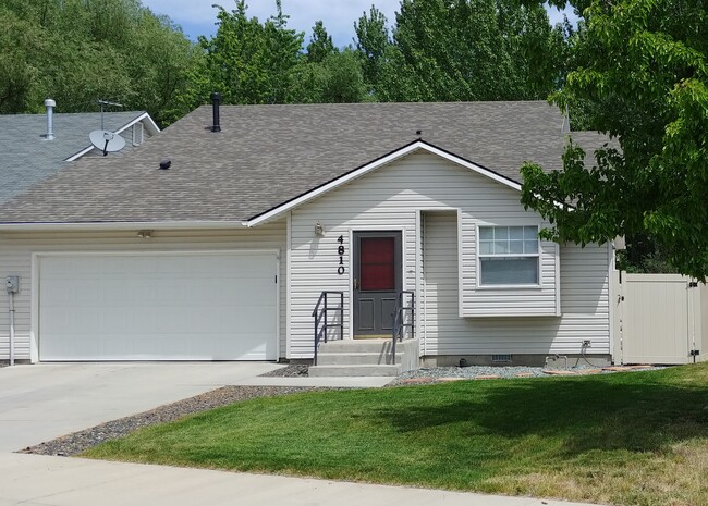 4810 W Mystic Cove Way in Garden City, ID - Building Photo - Building Photo