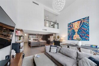 6000 Collins Ave in Miami Beach, FL - Building Photo - Building Photo