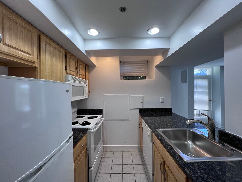 119 Jersey St, Unit B in Boston, MA - Foto de edificio