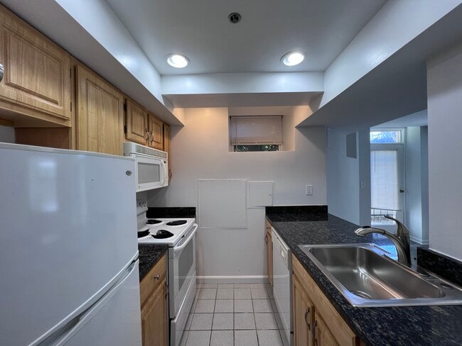 119 Jersey St, Unit B