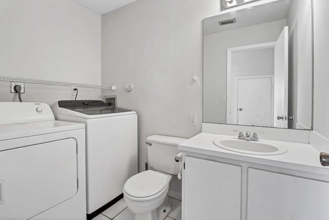 5105 Pier Dr in Greenacres, FL - Building Photo - Building Photo