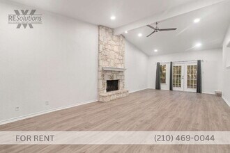 11214 Blue Waters in Helotes, TX - Building Photo - Building Photo