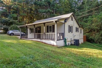 562 Patillo Rd in Stockbridge, GA - Building Photo - Building Photo