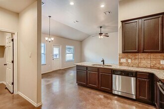 246 Joanne Lp in Buda, TX - Building Photo - Building Photo