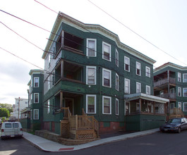 16-24 Grape St in Chicopee, MA - Building Photo - Building Photo