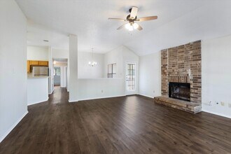 6822 Quail Lake Dr in San Antonio, TX - Building Photo - Building Photo