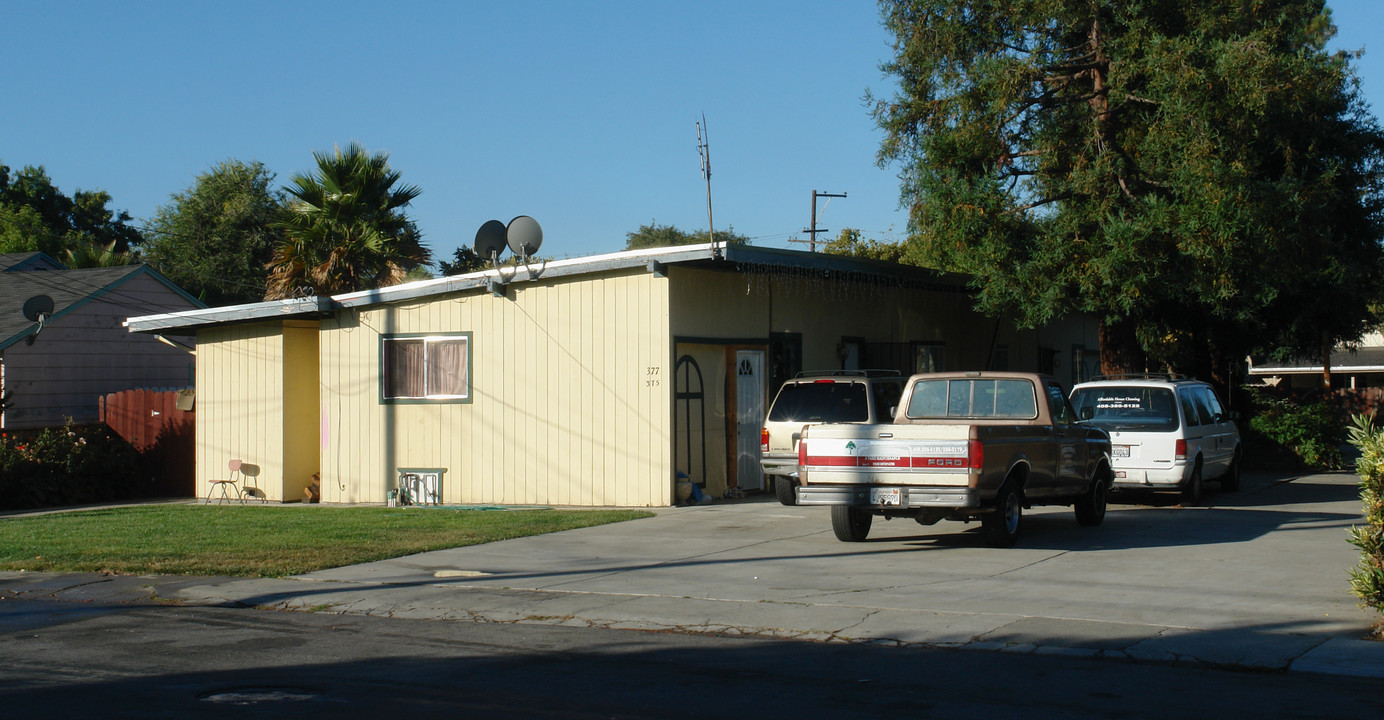 377-379 Lyndale Ave in San Jose, CA - Building Photo