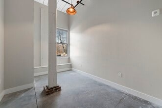 34 Tremaine St in Leominster, MA - Building Photo - Building Photo